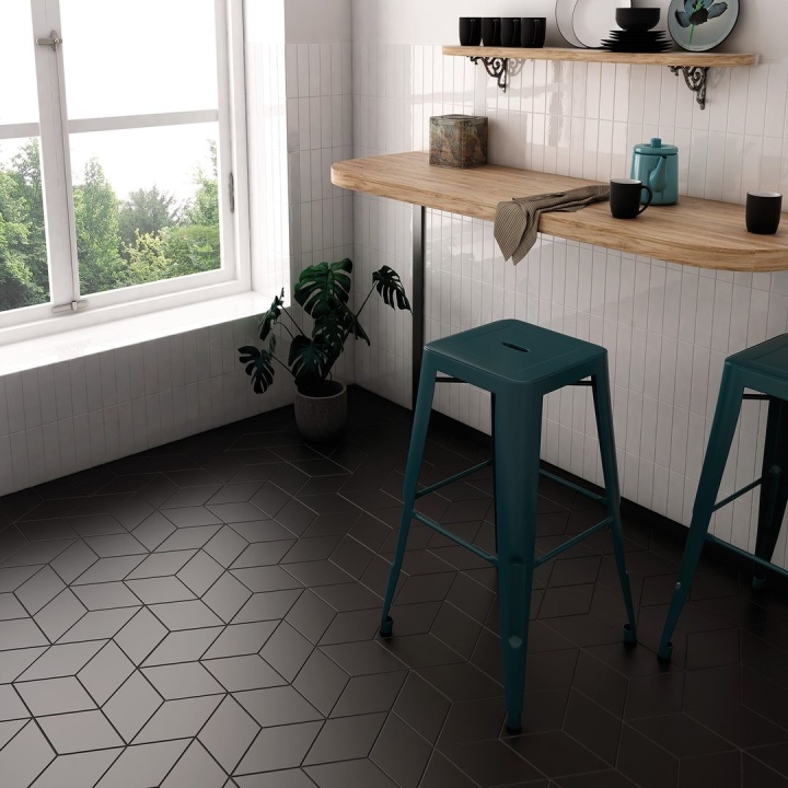 Rhombus Smooth Black Matt 14x24 cm - carrelage NAIS - image 3