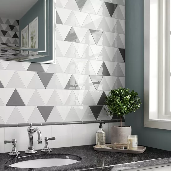 Carrelage Scale Triangolo Dark Grey 10,8x12,4 cm - vue d’ambiance 5