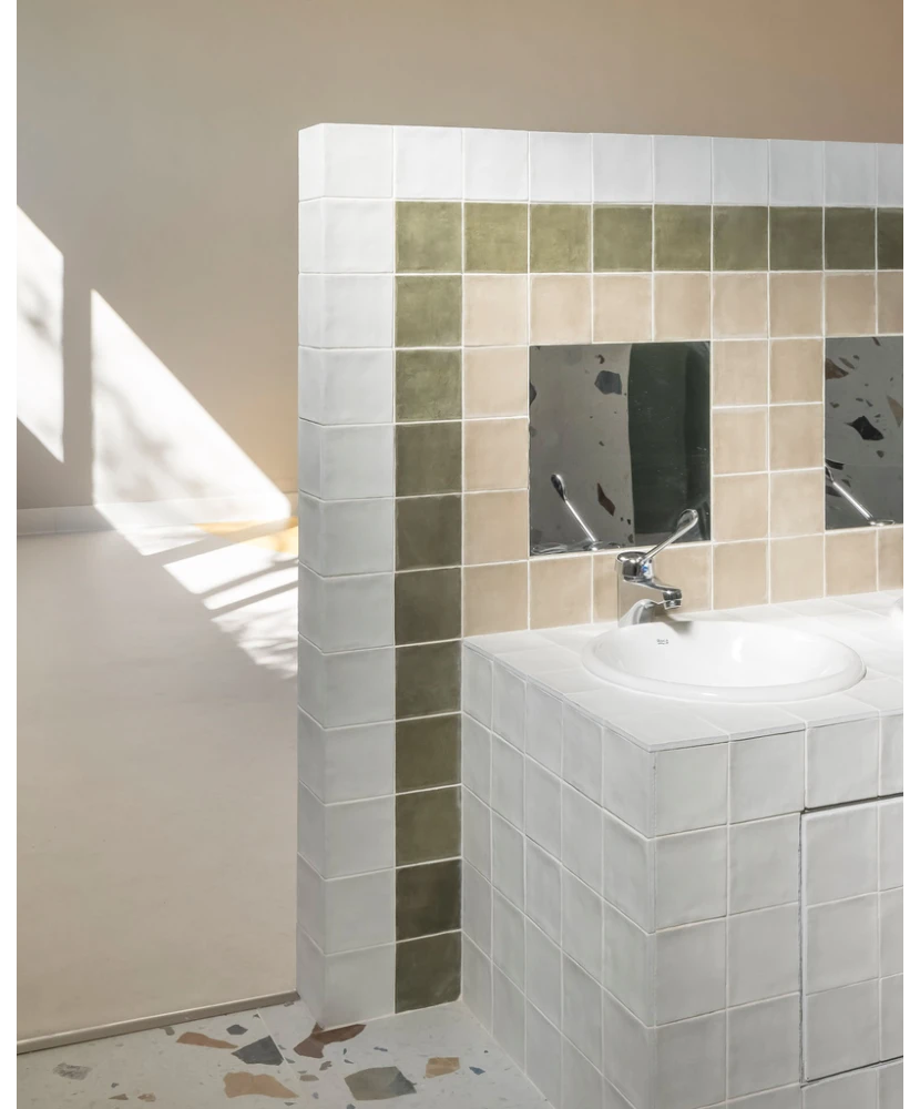 Carrelage Argile Khaki 10x10 cm - vue d’ambiance 3