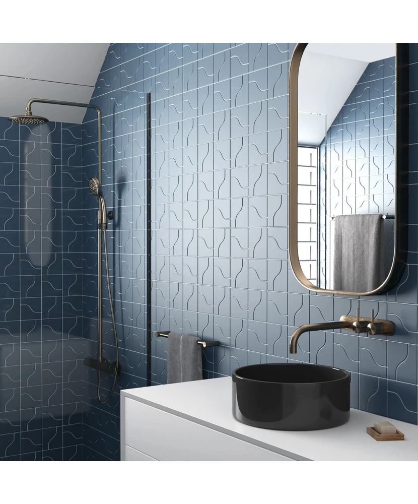Carrelage Curve Ink Blue Mat 8,3x12 cm - posé en salle de bain