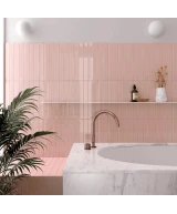 Carrelage Vitral Axis Pink 5x40 cm - posé en salle de bain
