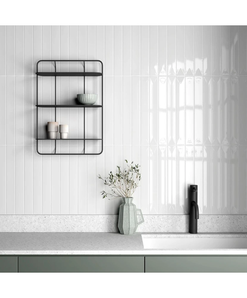 Carrelage Vitral Axis Snow 5x40 cm - posé en cuisine