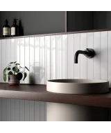 Carrelage Vitral Axis Snow 5x40 cm - posé en salle de bain