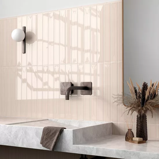 Carrelage Vitral Sand 5x40 cm - posé en salle de bain