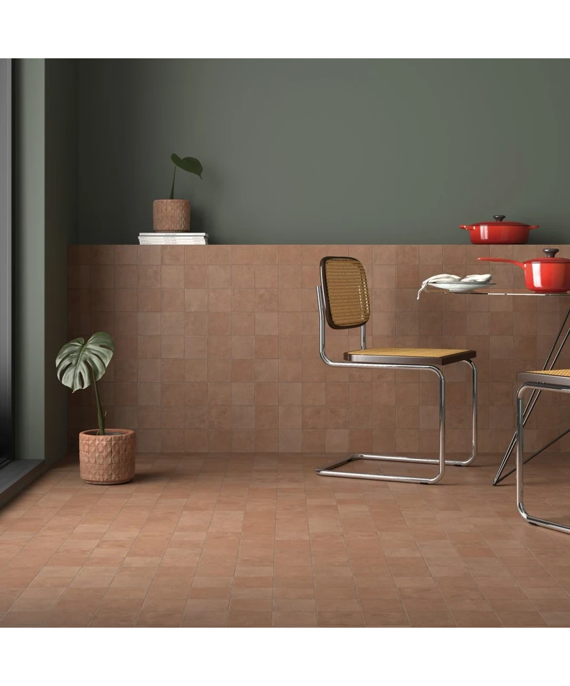Carrelage Stage Terracotta 10x10 cm - posé dans un salon