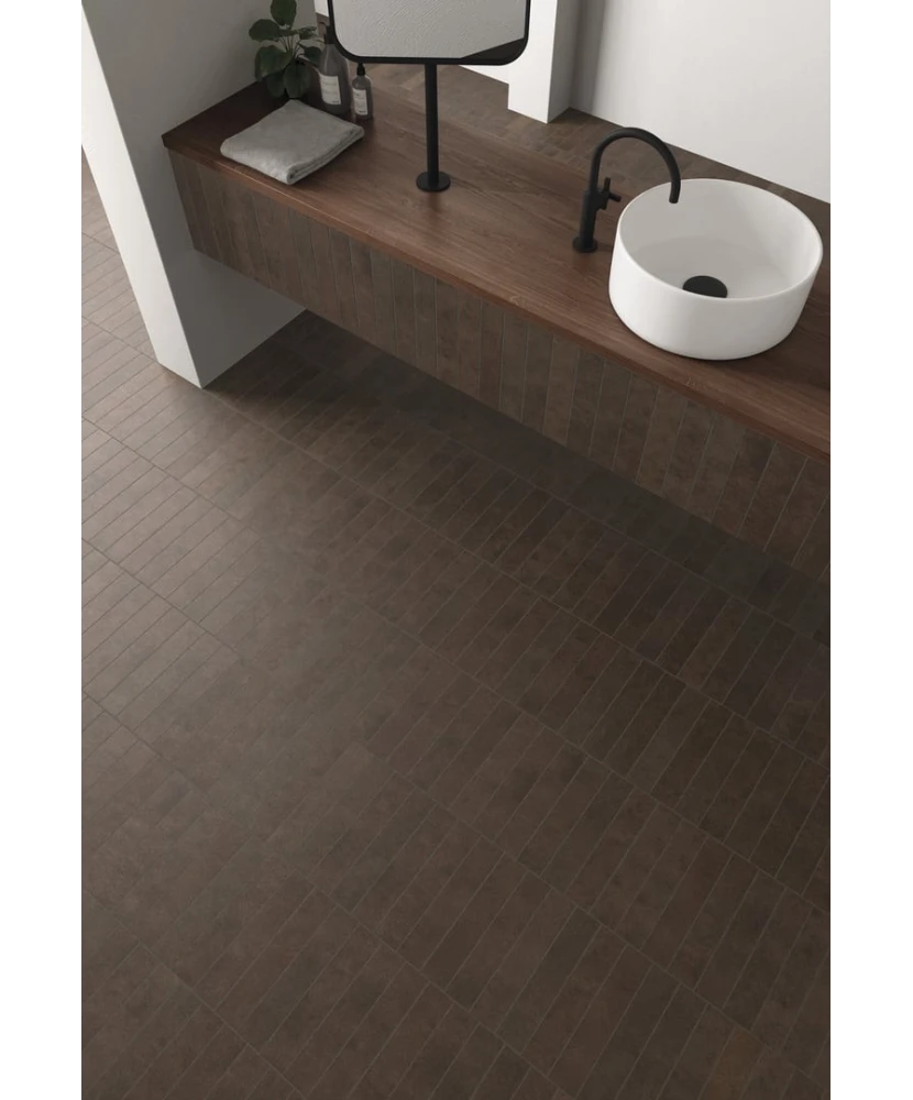Carrelage Stage Brown 6x30 cm - posé en salle de bain