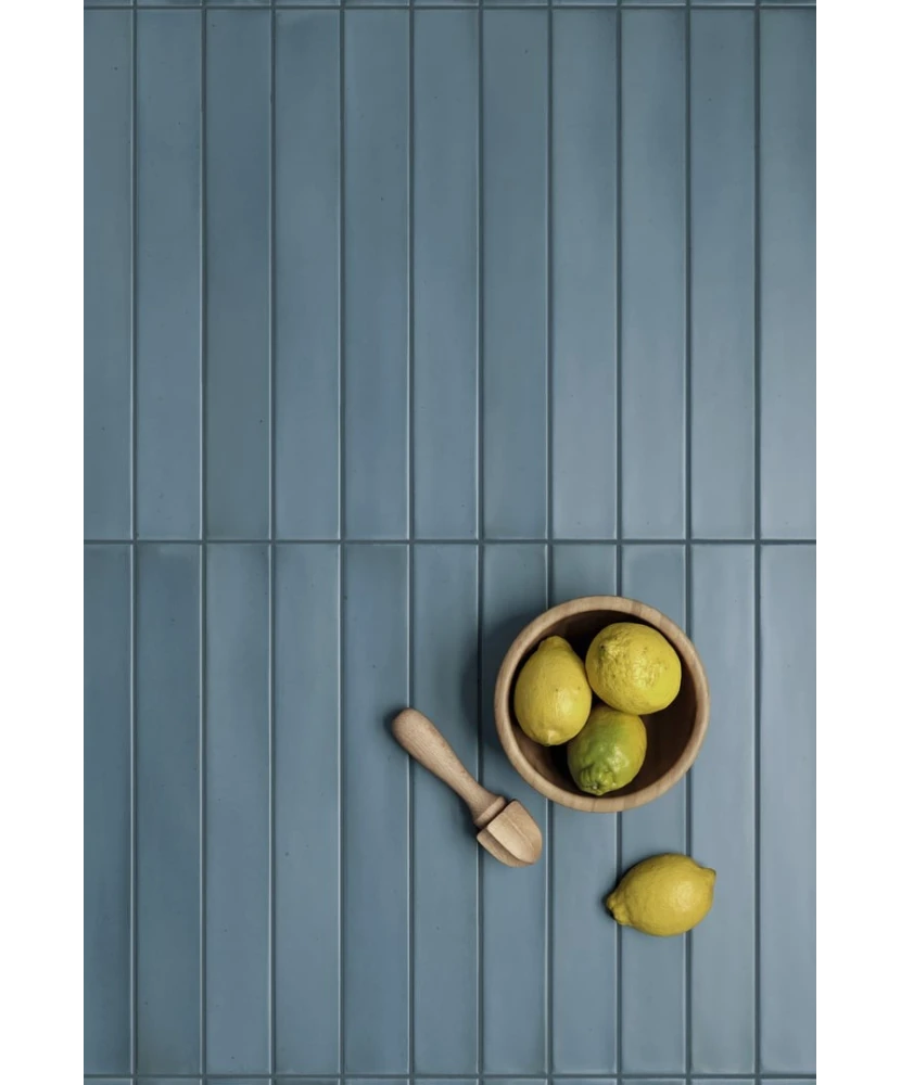 Carrelage Massimo Smoke Blue 5x40 cm - vue d’ambiance