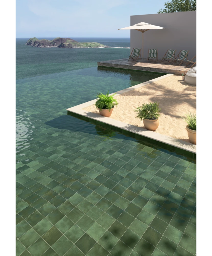 Carrelage Spa&Pools Moss Green 15x15 cm - posé dans un espace piscine