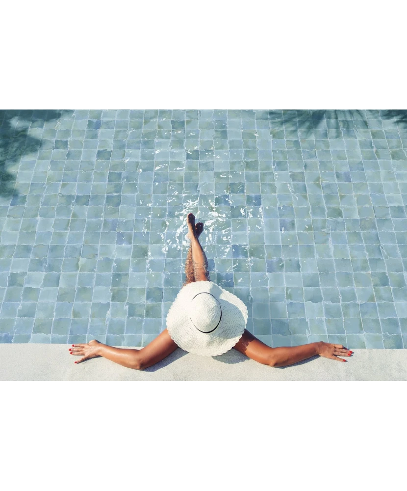 Carrelage Spa&Pools Sky Blue 15x15 cm - posé dans un espace piscine