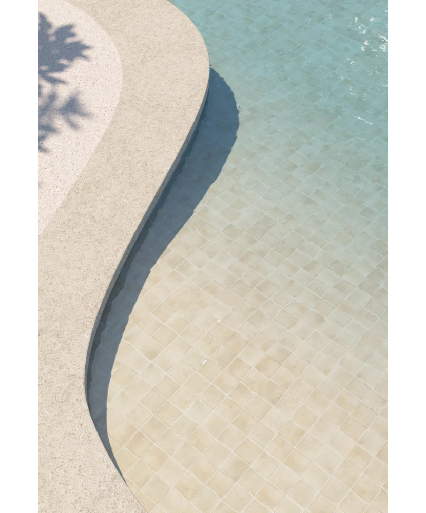 Carrelage Spa&Pools Canvas Mat 15x15 cm - posé dans un espace piscine